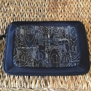 Oakley laptop case.Neoprene/canvas.Black.10.5”x15”